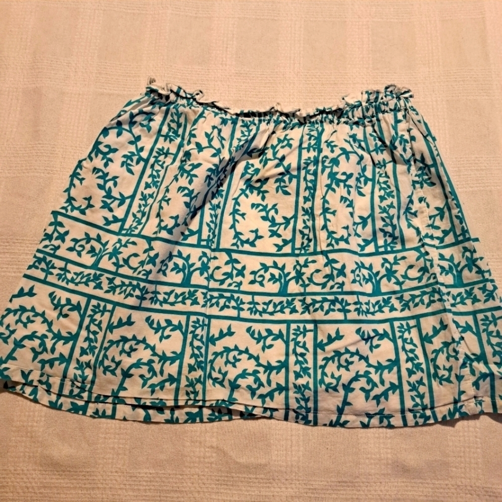 Crazy 8 girls size Large or 10-12 lined elastic waisted skirt, blue & white